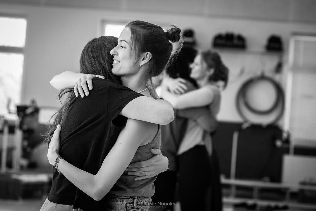 about saturday workshop time!!!.in collaboration with @forromagdeburg .@melanie.photos.de ...#magdeburgedition #event #germany #forró #forrógermany #socialdance #braziliandance #brasil #dance #culture #festiv (2)